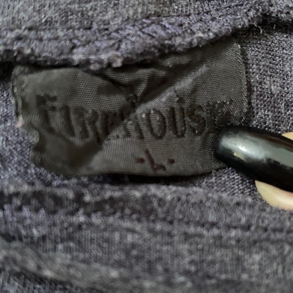 Dark grey and white long sleeve - Picture 2 of 2